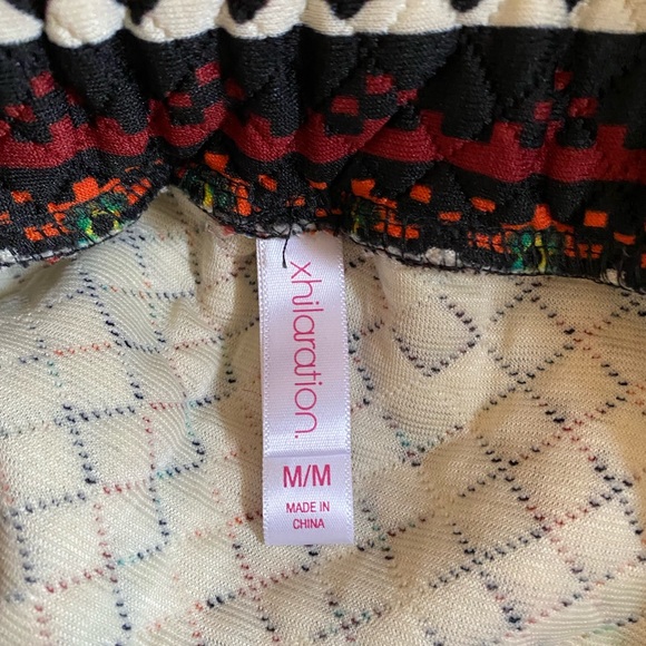 skirt with a fun flair and print! - Picture 7 of 7